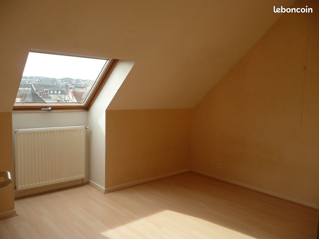 Appartement 2 pièces 55 m² · à Brive-la-Gaillarde · 55 m² · 525 €