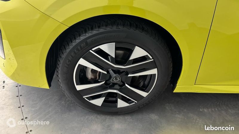 Peugeot 208 1.2 100ch S&S Allure (image 31)