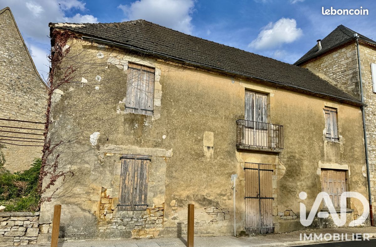 Maison 3 pièces 200 m² · à Saint-Martial-de-Nabirat · 200 m² · 39 000 €