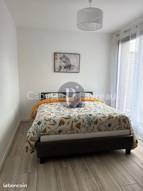 Appartement 1 pièce 15 m² · à Villejuif · 15 m² · 670 €