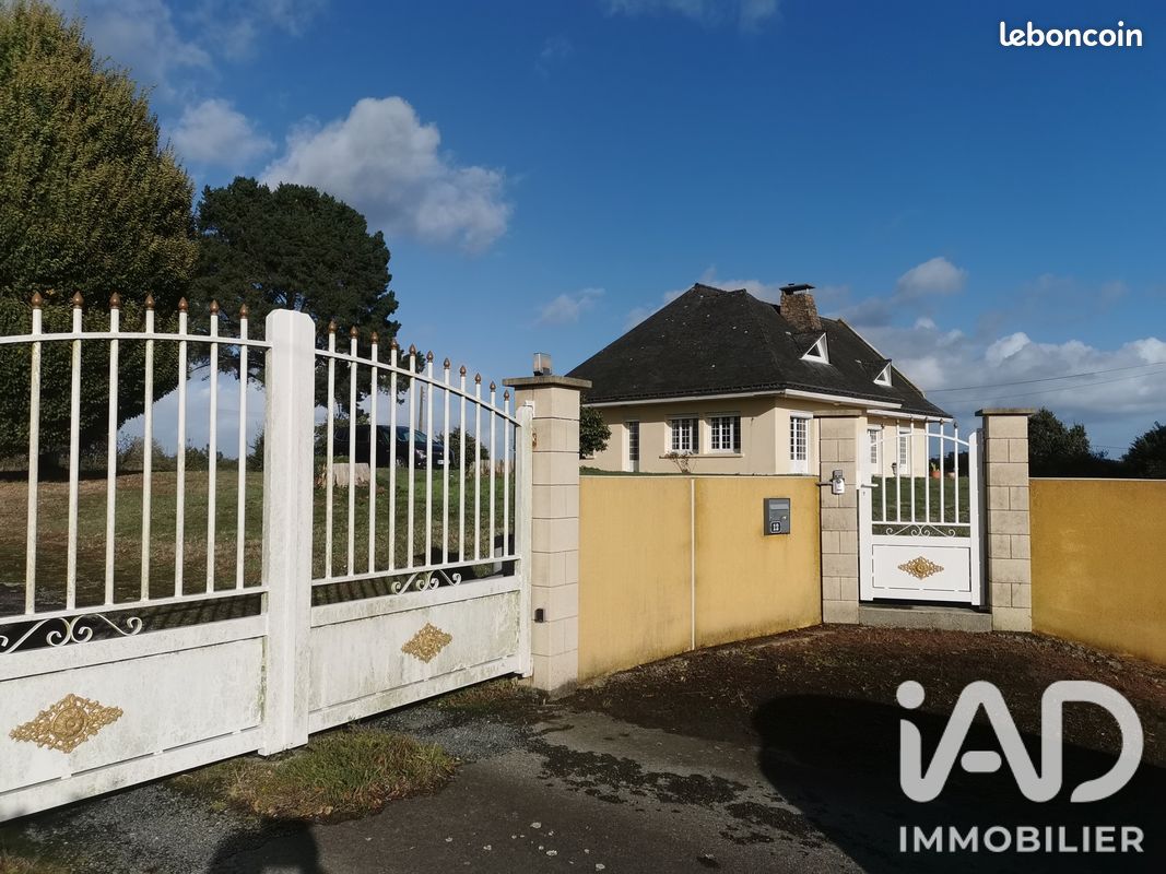 Maison 7 pièces 194 m² · à Ploëzal · 194 m² · 314 000 €