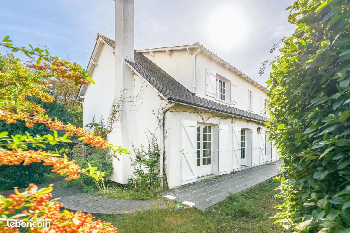 Maison 6 pièces 131 m² · à Joué-lès-Tours · 131 m² · 241 500 €