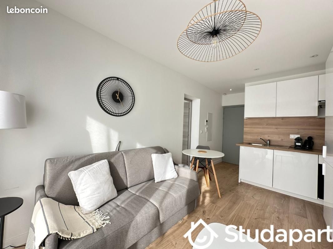 Appartement 2 pièces 28 m² · à Antibes · 28 m² · 880 €