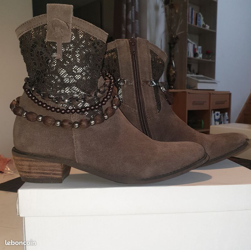 Boots stylées daim (image 2)