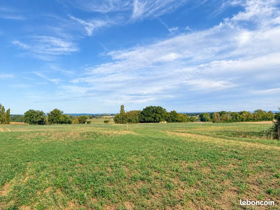 Terrain 1 584 m² Dommartin · à Bâgé-Dommartin · 88 000 €