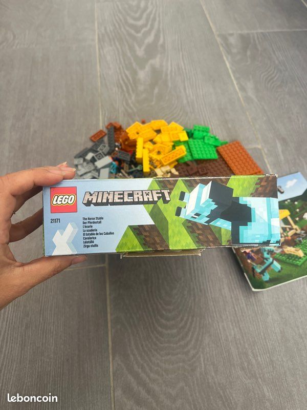 Lego Minecraft 21171 l’Ecurie (image 7)