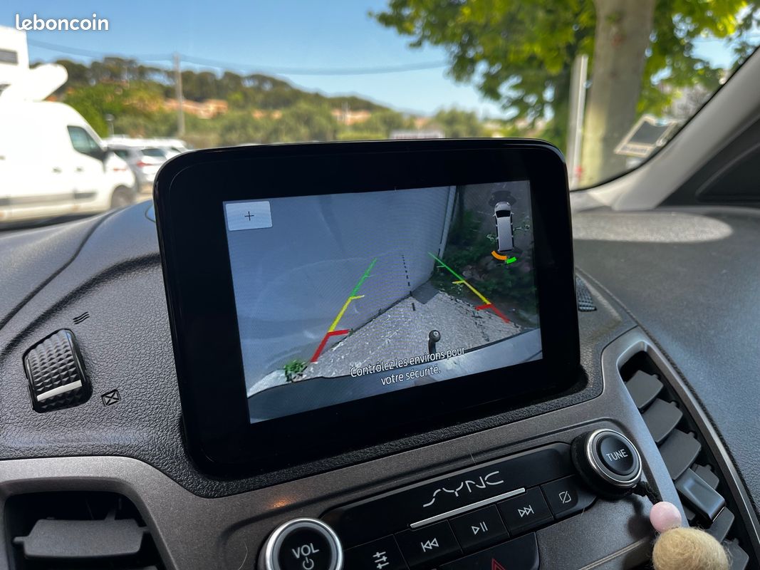 FORD TRANSIT CONNECT KOMBI VAN E85 L1 1.0 E100 Active - Carplay - Caméra de recul (image 24)