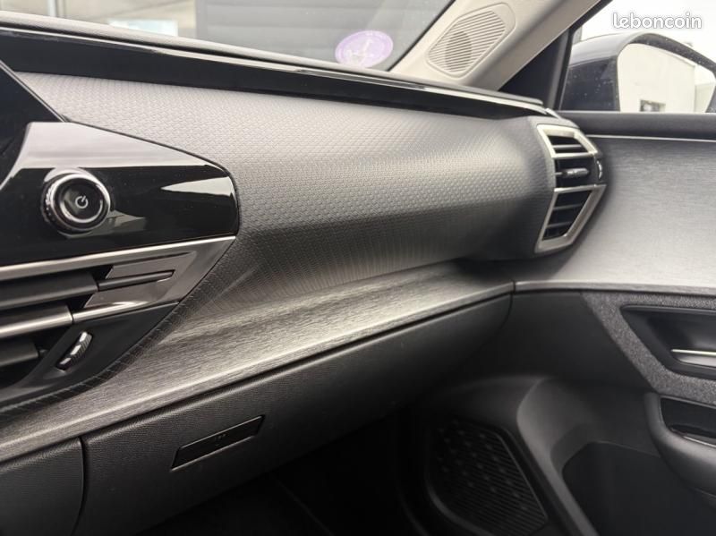 Citroen C5 X Hybride rechargeable 180ch Feel Pack ëEAT8 + Attelage (image 29)
