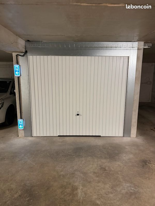 Box a vendre lattes boirargues · 18 000 €