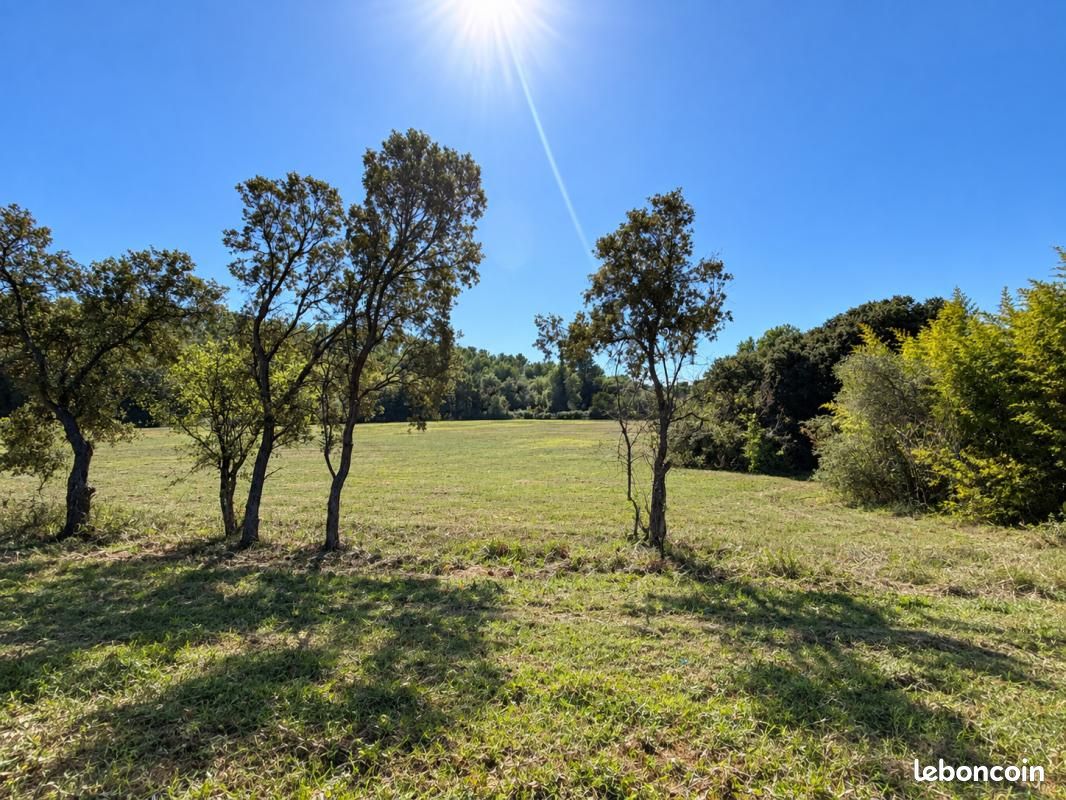 Terrain 305 m² Lambesc · 186 000 €