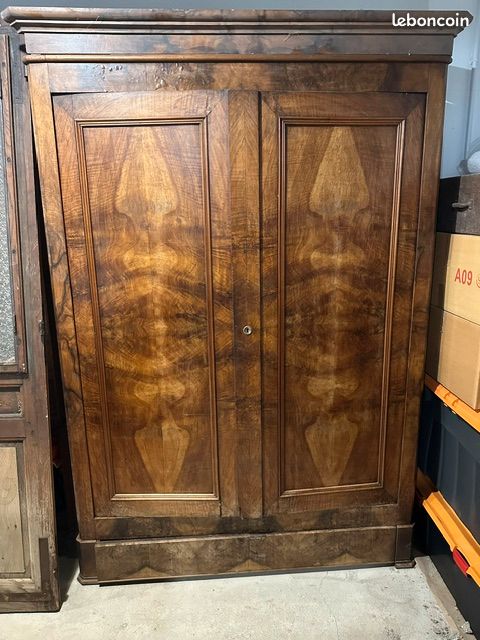 Armoire plaquée noyer (image 2)