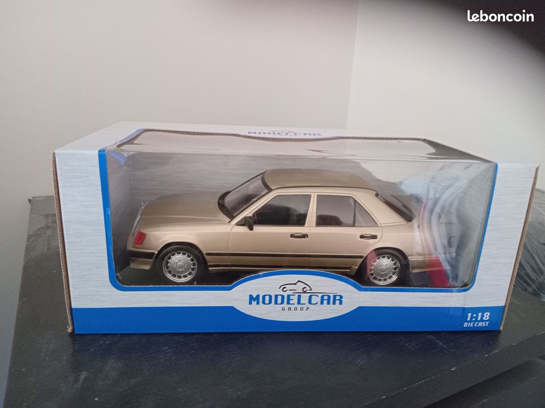 Model auta Mercedes-Benz W124 Tuning béžová metalíza 1:18 MCG