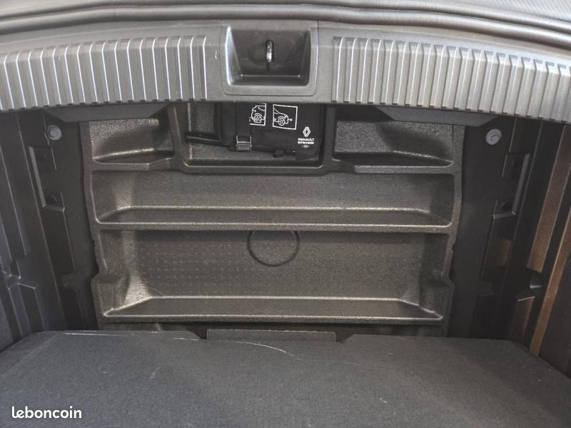 Renault Austral 1.3 TCe mild hybrid 160ch Techno auto - 24 (image 10)