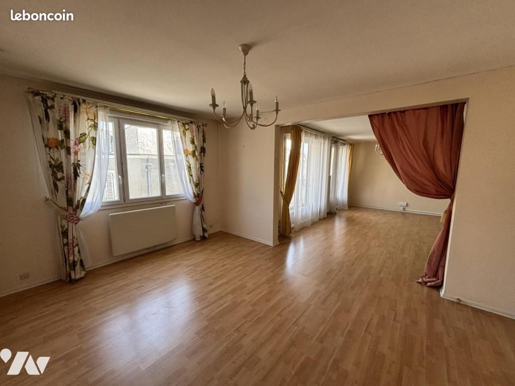 Appartement 2 pièces 74 m² · à Laval · 74 m² · 590 €/mois