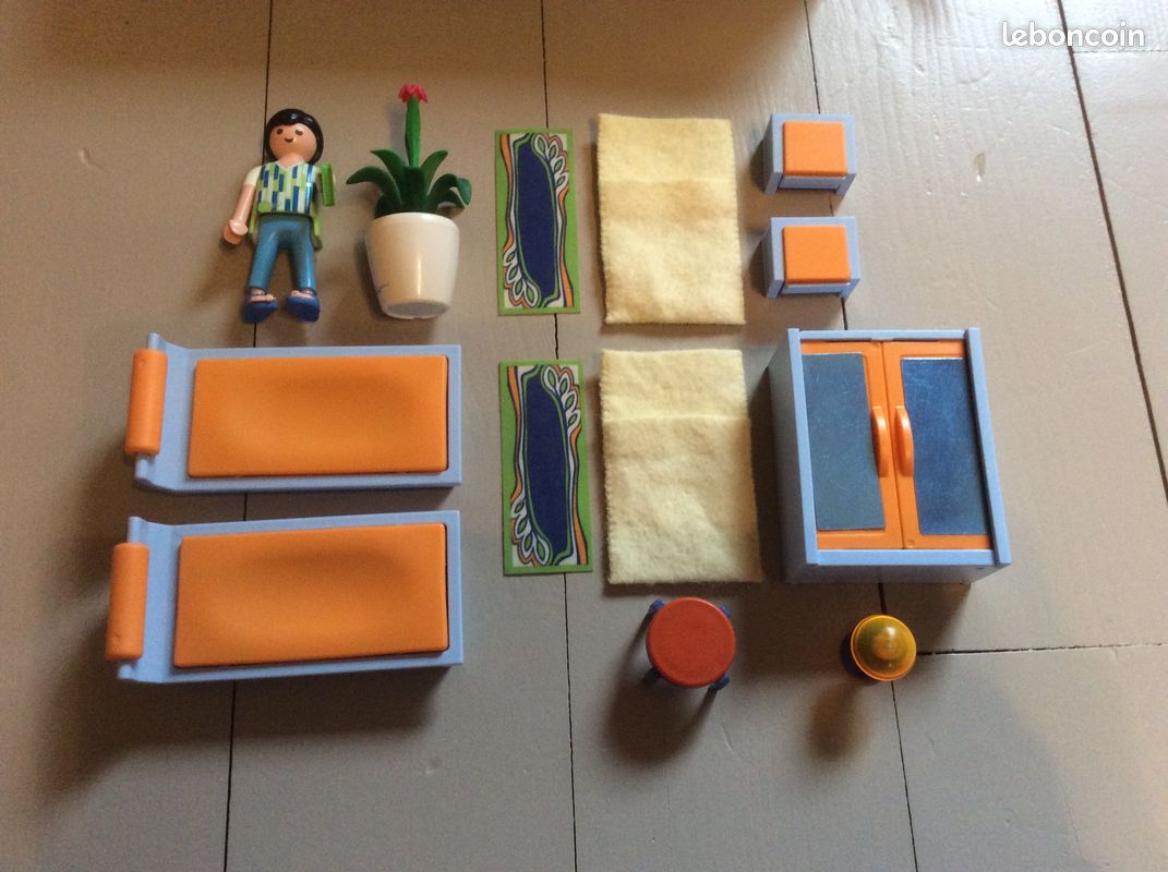 Playmobil 4284 chambre des parents (image 2)