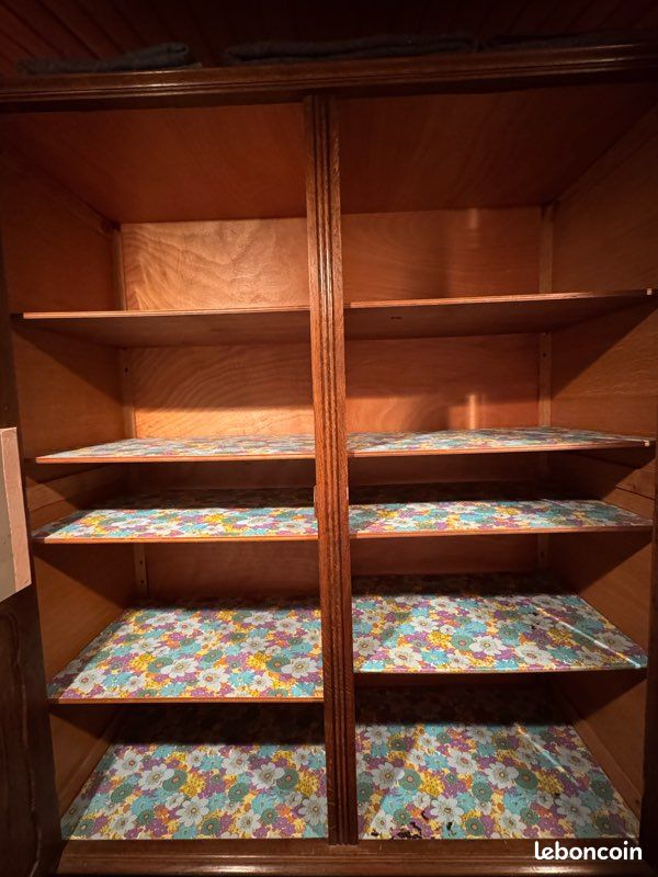 Grande armoire en bois – 10 casiers (image 4)