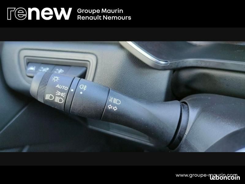 Renault Captur 1.6 E-Tech hybride 145ch Techno Fast Track (image 22)