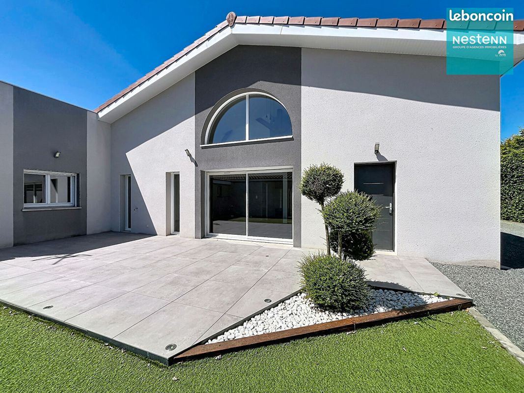 Maison 5 pièces 135 m² · à Saint-André-le-Puy · 135 m² · 299 000 €