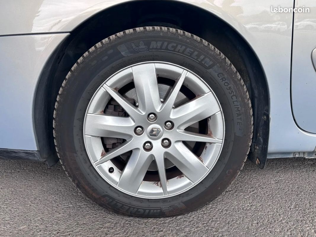 RENAULT Espace N1 2.0 D 150ch Alyum Evolution - Toit panoramique - Boite Auto (image 27)