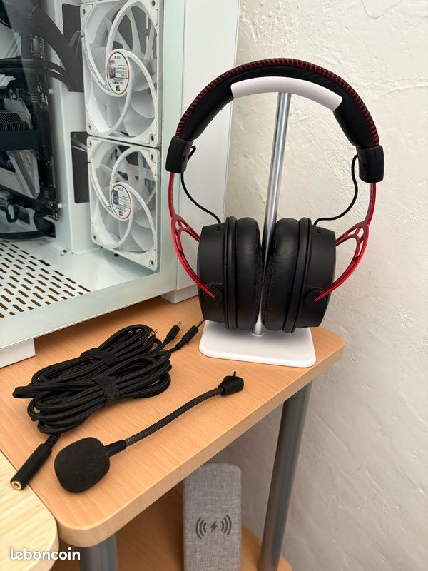 Costco Ubio Labs Wireless Charging Stand Audio Microphone Cardo