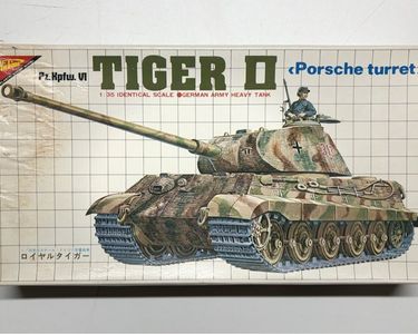 German Pzkpfw VI Tiger II (King Tiger) Porsche Turret - die cast - modèle de collection - Unimax 80054