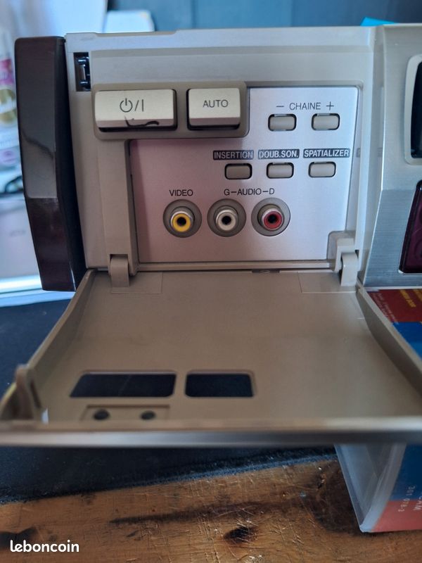 Videorecorder Thomson 6010F VHS (Gebraucht) in Chabrey für CHF 25 - mit
