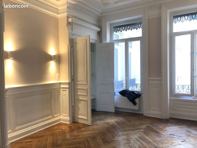 Appartement 6 pièces 155 m² · à Saint-Étienne · 155 m² · 1 180 €/mois