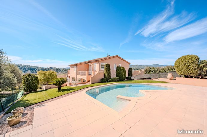 Villa 6 pièces 148 m²