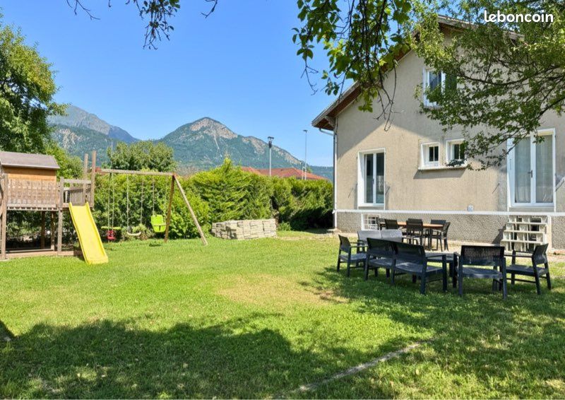 Maison 6 pièces 159 m² · à Marignier · 159 m² · 439 000 €