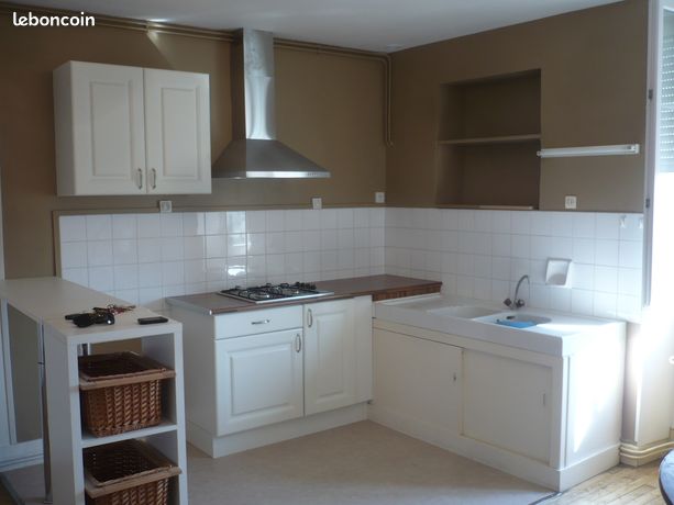Appartement r1 ruffec quartier calme