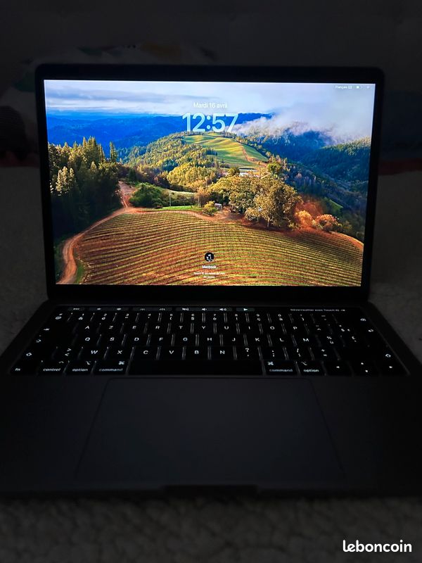 Macbook pro touch bar (image 5)