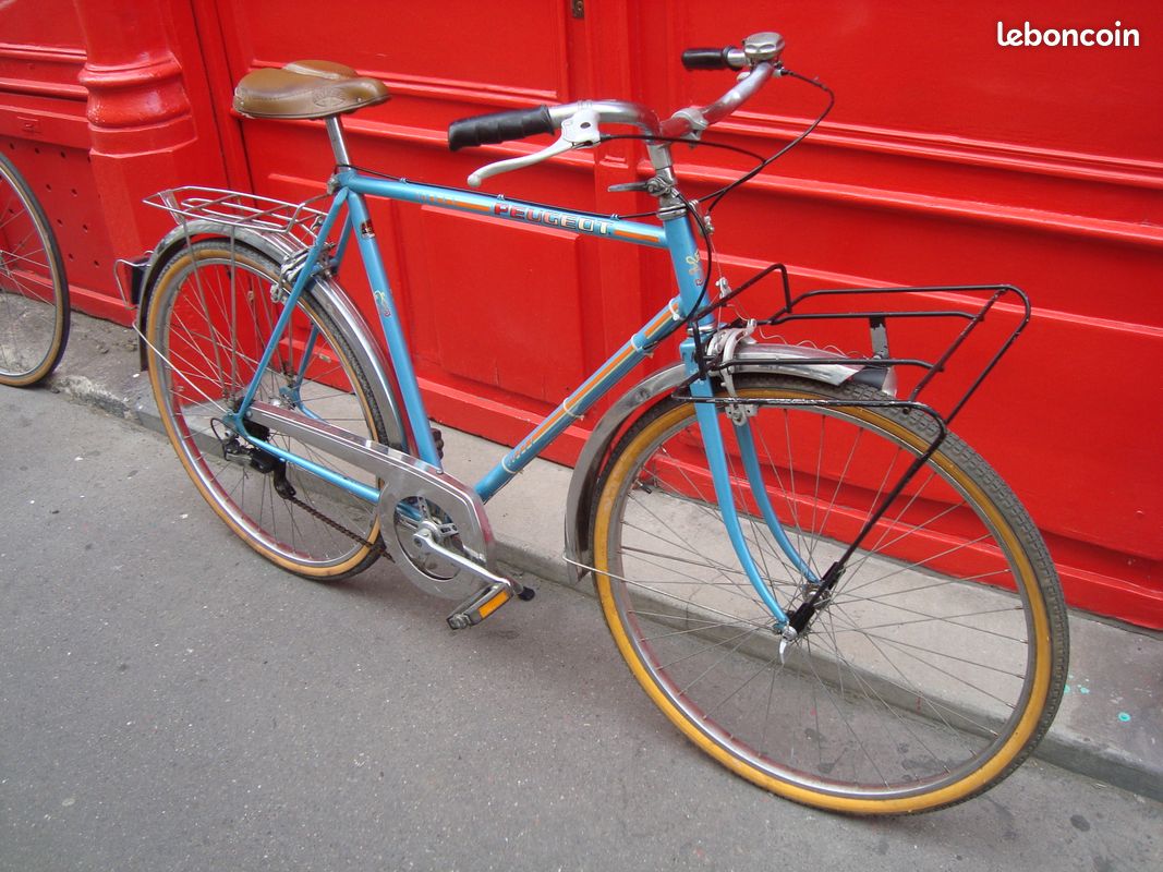 Vélo Porteur de ville Spécial CNC double porte bagages 1965 Bleu 3 vitesses au cadre, Cadre M T56 avec les roues en 650 x 35 B (roues de randonneuse) assez léger 12 kgs. Pneus Michelin World Tour (image 16)