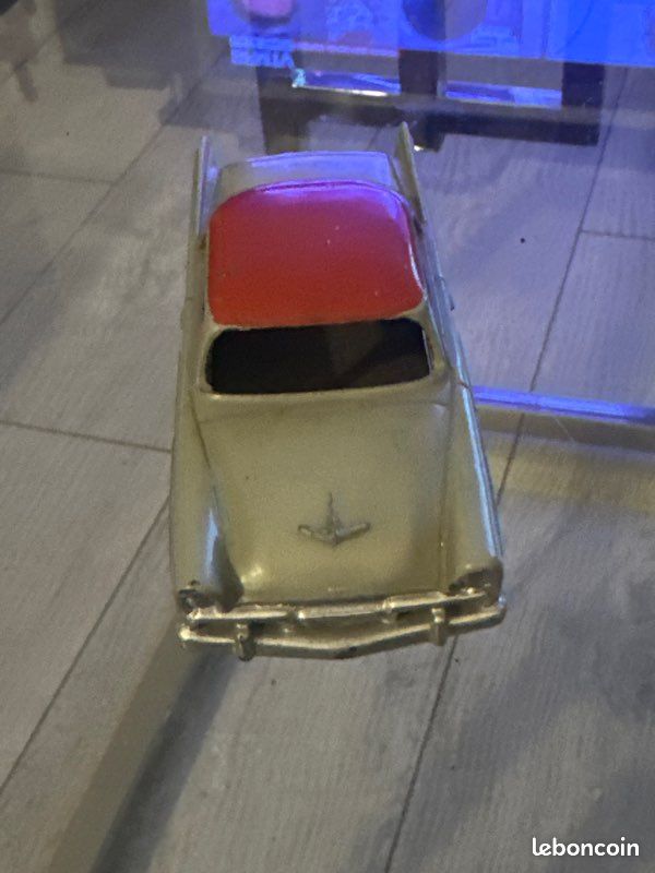 RARE PLYMOUTH BELVEDERE DINKY TOYS ANCIENNE 24D BON ÉTAT