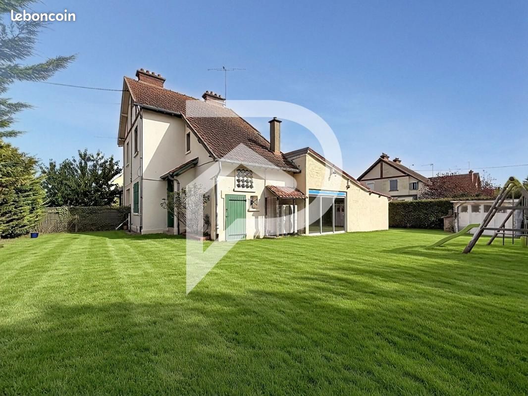 Maison 6 pièces 93 m² · à Dreux · 93 m² · 190 000 €