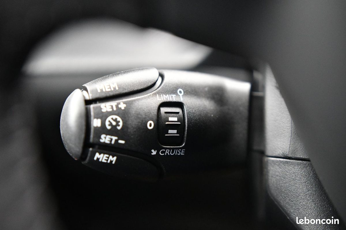 PEUGEOT 208 PureTech 75 S&S BVM5 Active (image 17)