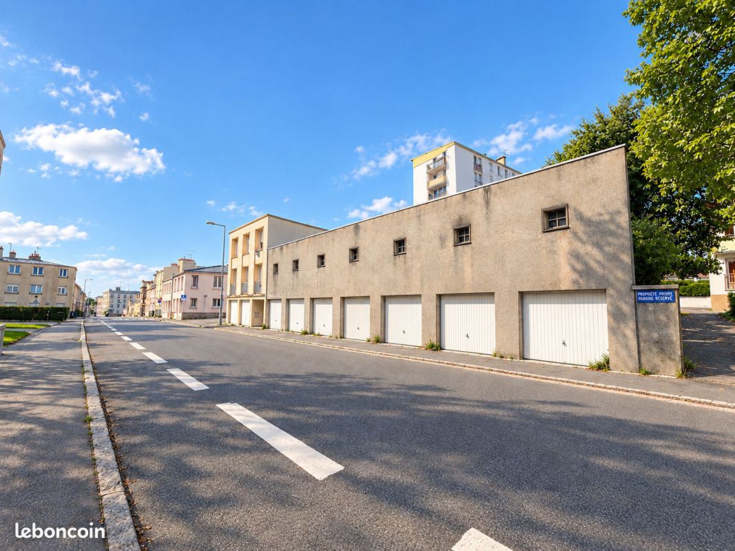 Parking 14 m² · à Brest · 14 m² · 16 000 €
