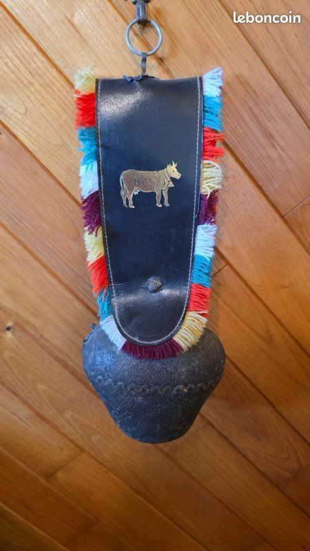 Cloche à vache décorative (image 1)
