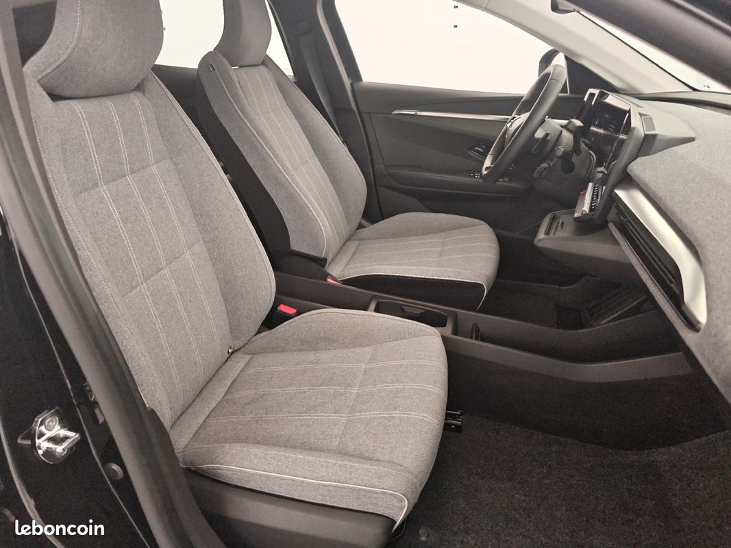 RENAULT Megane E-Tech EV60 220 ch super charge Equilibre (image 21)