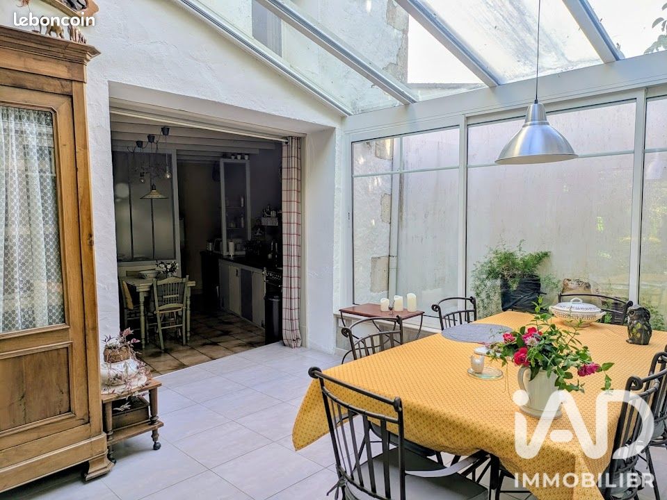 Maison 8 pièces 220 m² · à Saint-Romain-de-Benet · 220 m² · 389 500 €