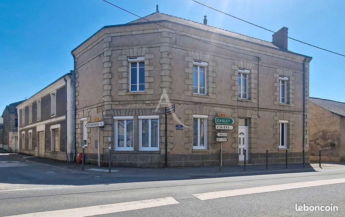 Maison 5 pièces 155 m² · à Doué-en-Anjou · 155 m² · 199 400 €