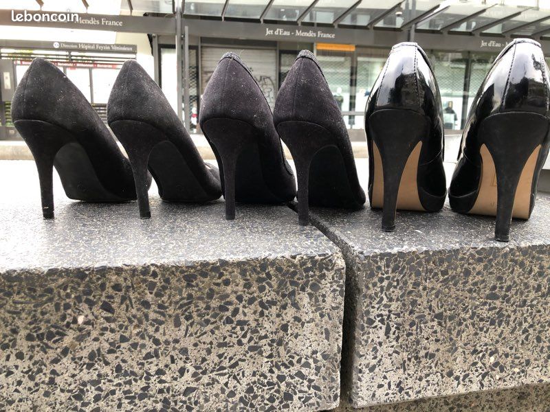 Escarpins noir talon aiguille 9 Cm P39 10 la paire (image 4)