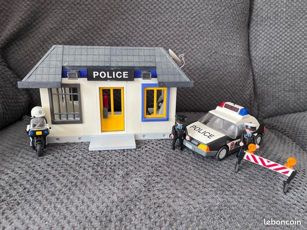 PLAYMOBIL 5013 POSTE DE POLICE & 3986 Moto Police + figurines