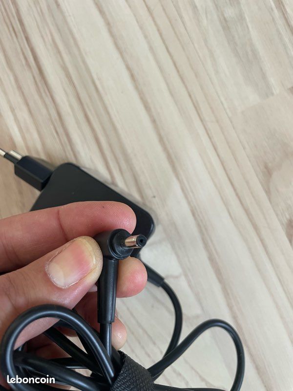Chargeur Asus (image 3)