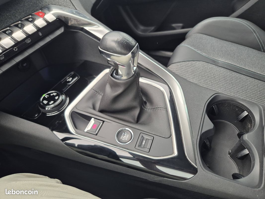 PEUGEOT 3008 BlueHDi 130ch S&S BVM6 Allure Pack (image 13)