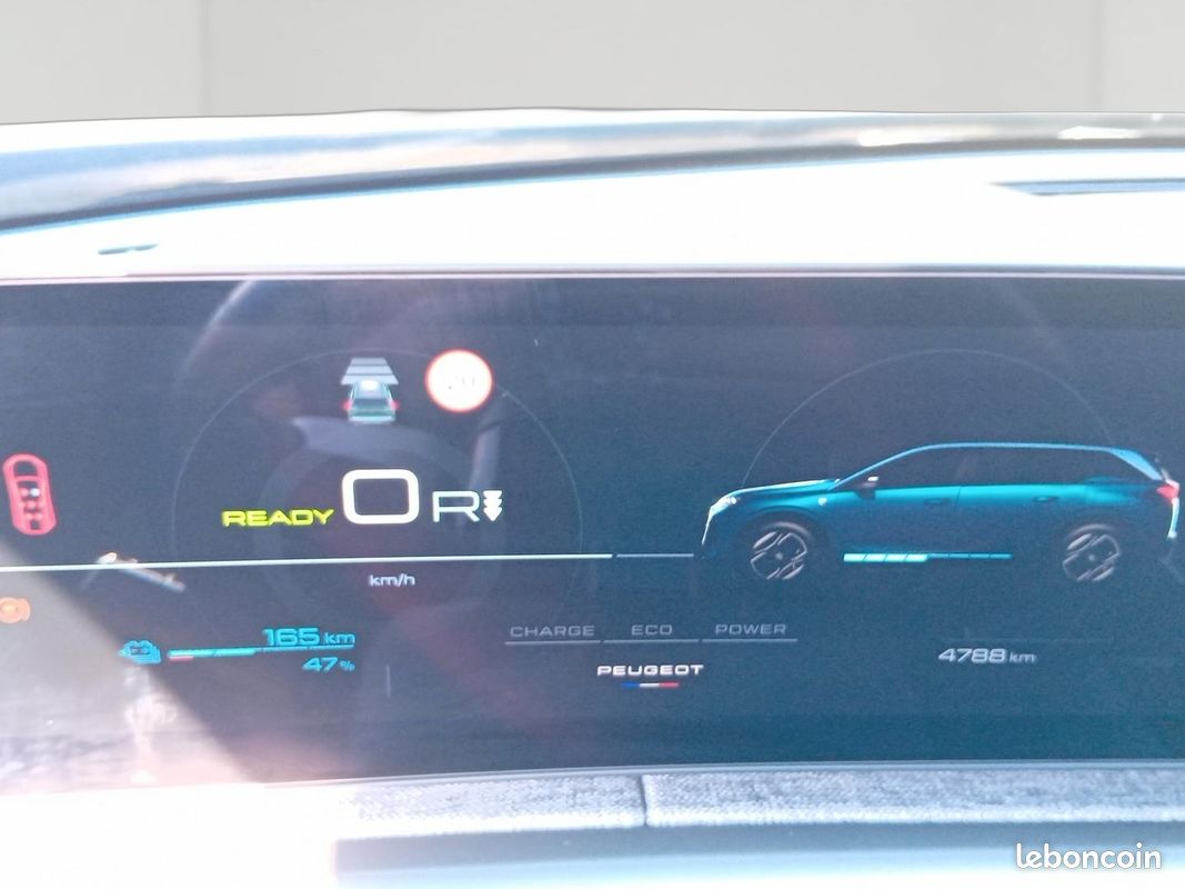 Peugeot 5008 Electrique 210ch Batterie 73 kWh Allure / Pompe à chaleur + Pack Vision 360 & Drives as (image 16)