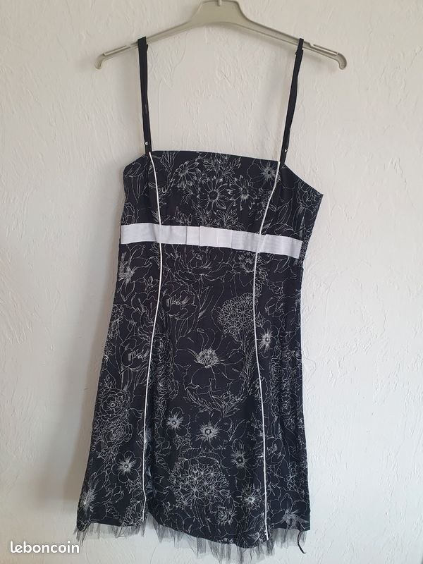 Robe bustier taille 2 (image 9)