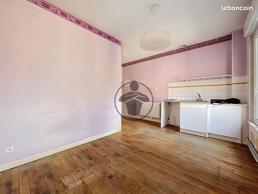 Appartement 1 pièce 17 m² · à Saint-Quentin · 17 m² · 260 €/mois
