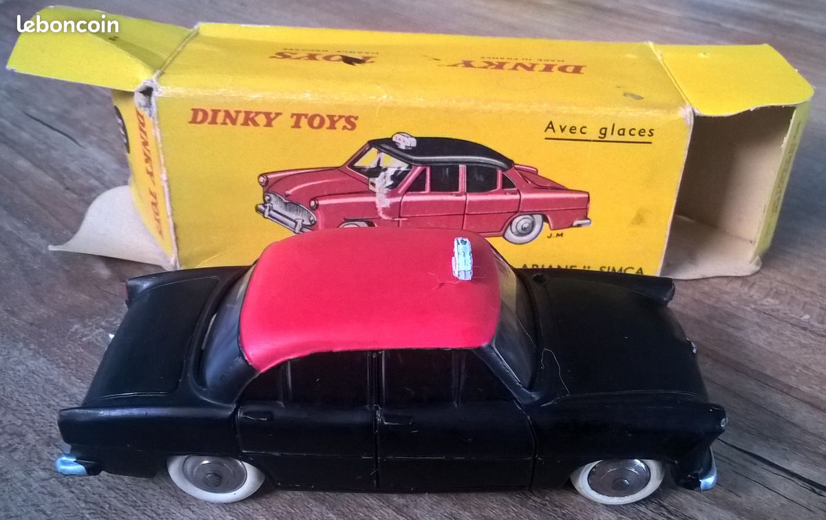 DINKY TOYS JOUET SIMCA ARIANE TAXI 542/24ZT - ORIGINAL