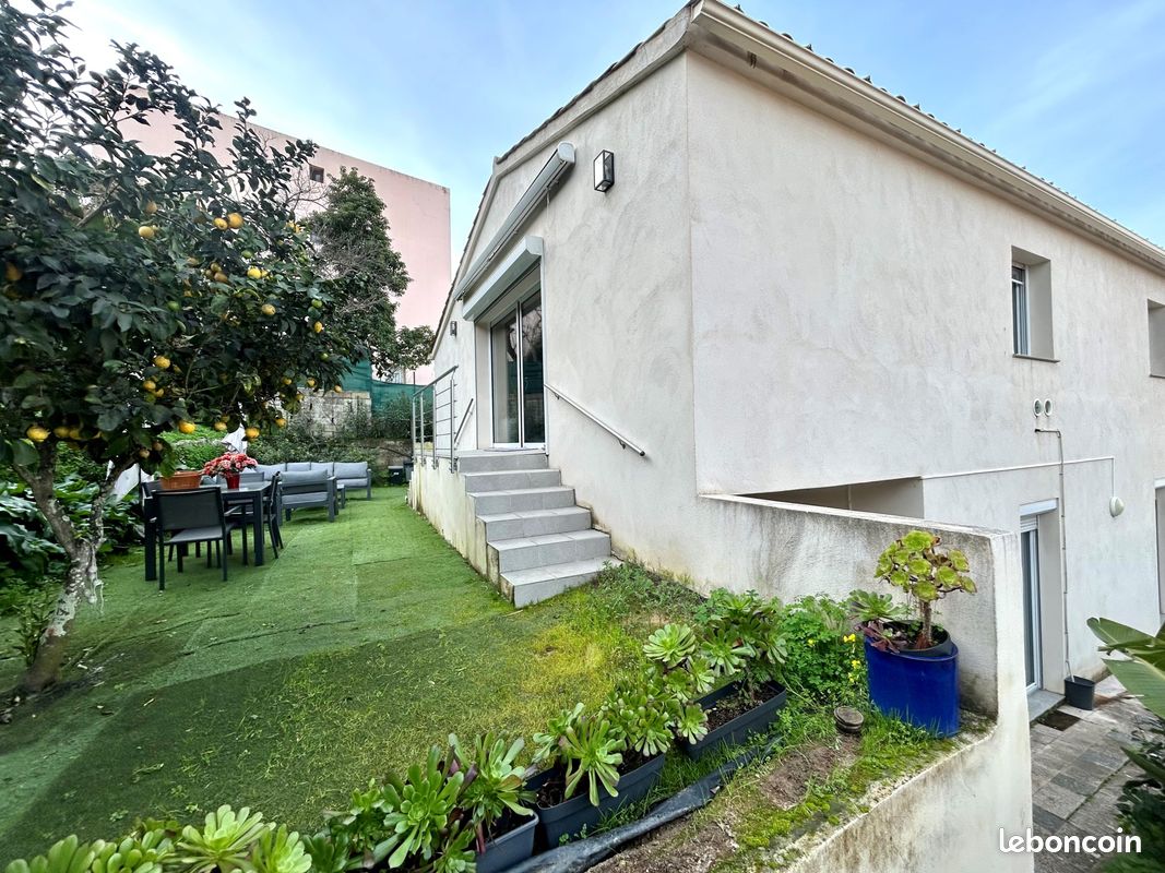 Maison 4 pièces 155 m² · à Ajaccio · 155 m² · 690 000 €