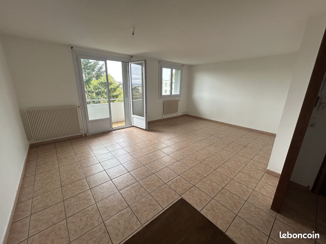Appartement 4 pièces 64 m² · à Bron · 64 m² · 1 100 €/mois